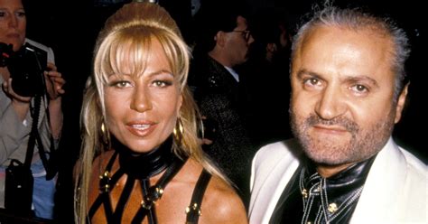 quien mato a versace gianni|gianni versace y su pareja.